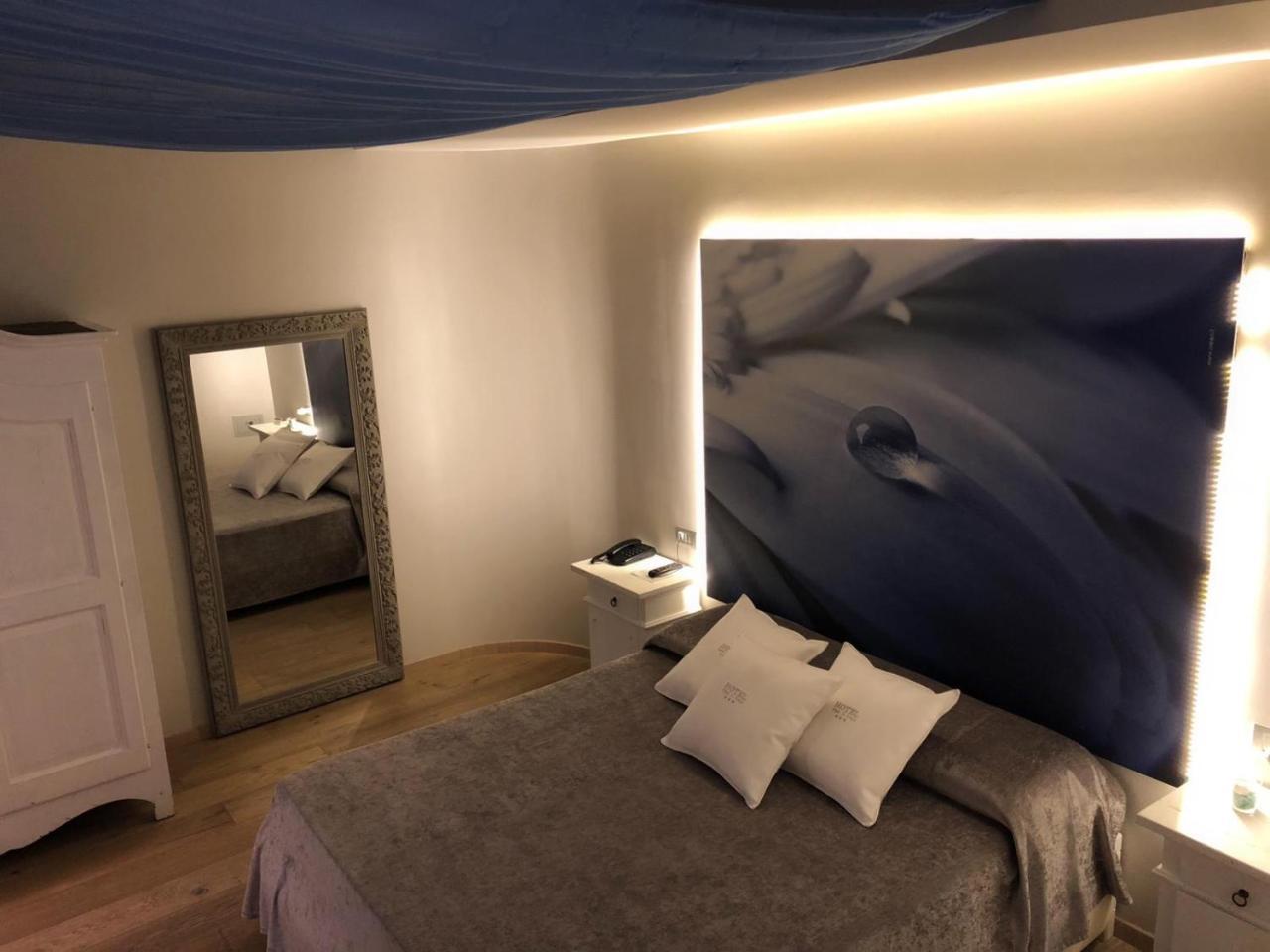 Hotel Tiro A Volo Поцуоли Екстериор снимка